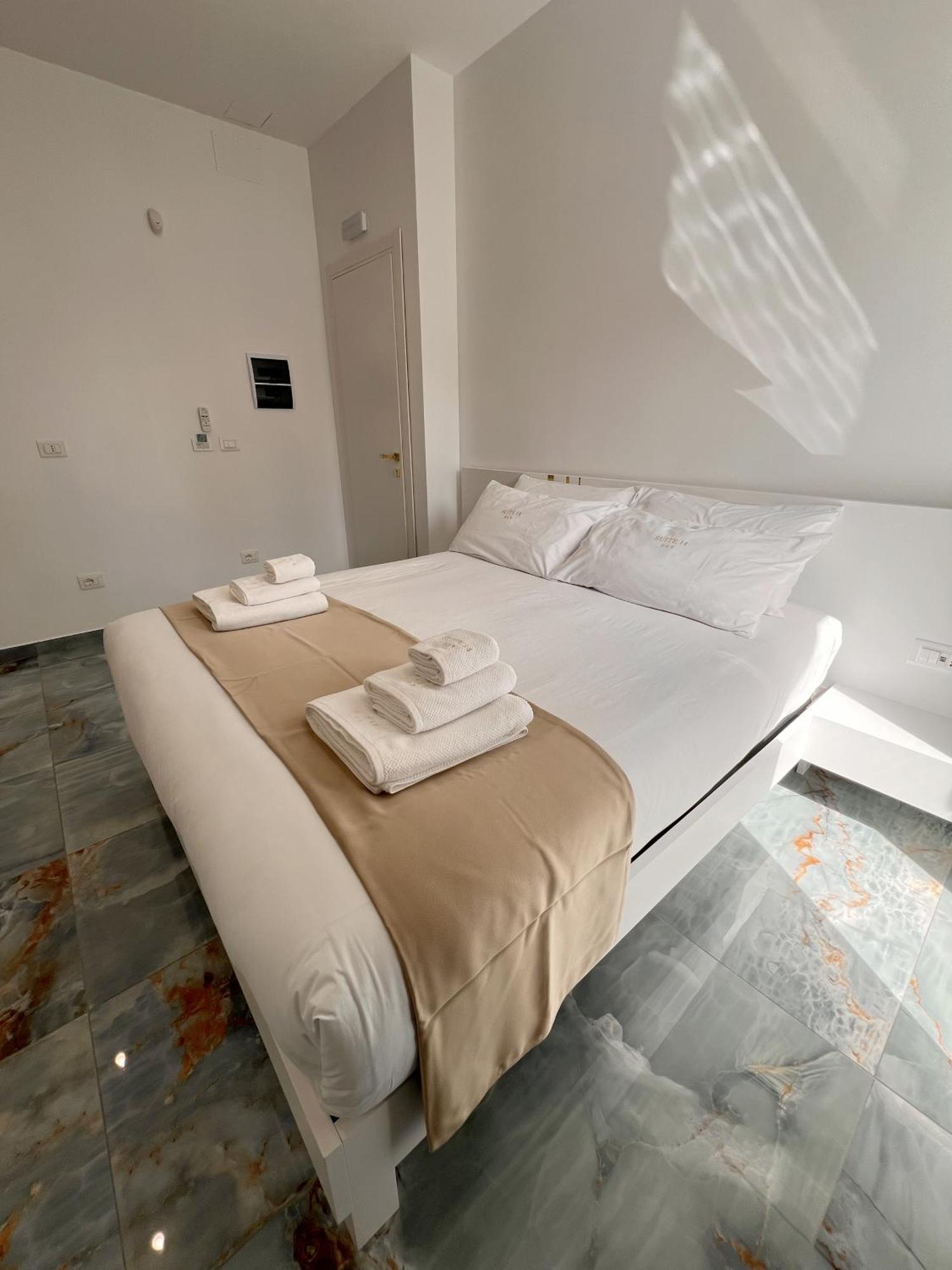 Suite 14 斯卡莱阿 外观 照片
