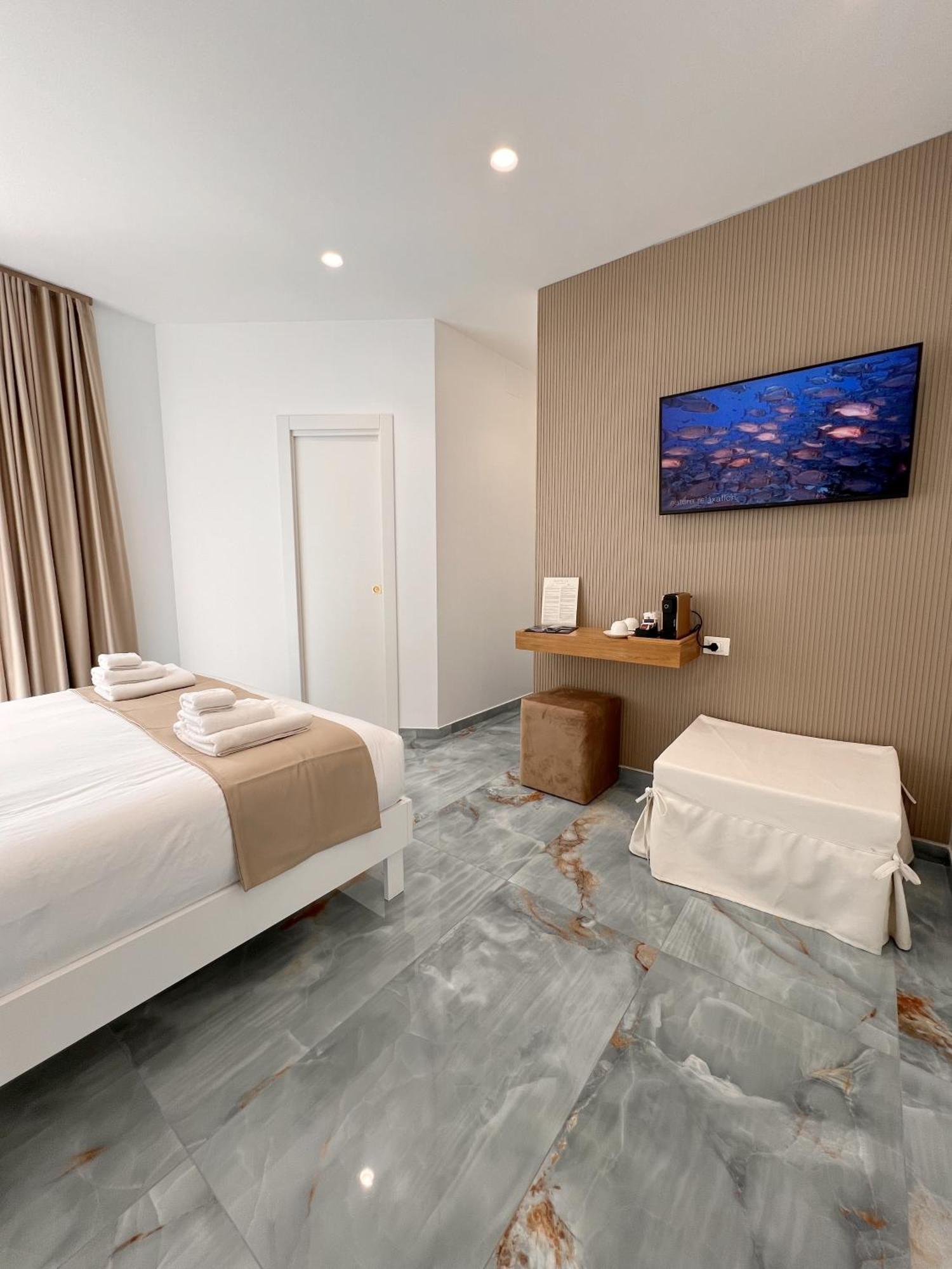 Suite 14 斯卡莱阿 外观 照片